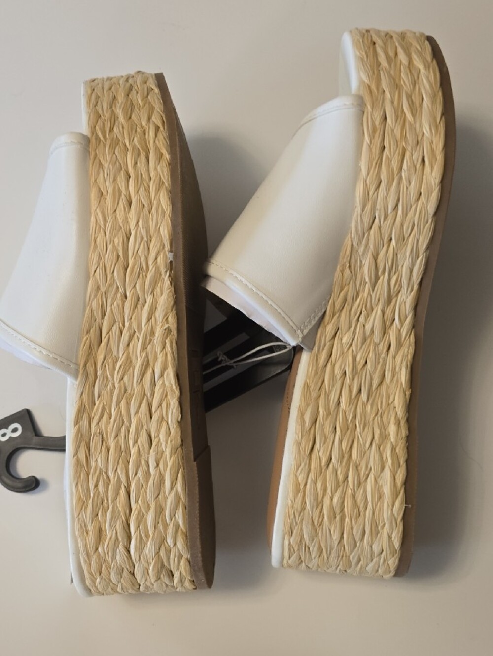 Time and Tru White Slip-On Slide Mules Sizs 8 NEW - Picture 4 of 4